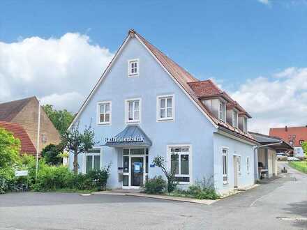 Wohn- und Geschäftshaus im Ortskern
von Mittelehrenbach