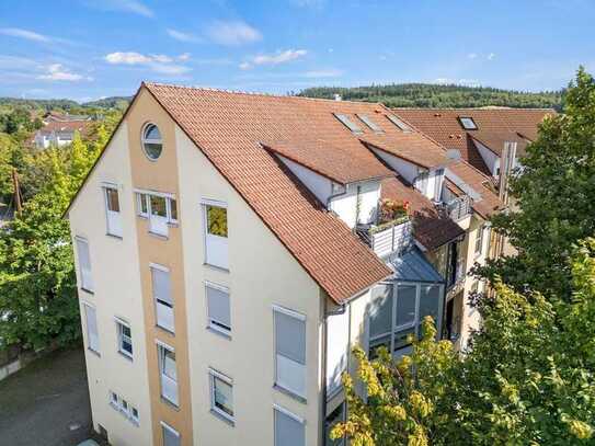 großzügige 4-Zi-Maisonette-Wohnung - zentral und ruhig - mit TG-Stellplatz