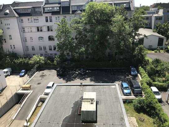 Stellplatz auf dem Parkdeck am Ernst-Reuter-Platz