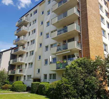 Freundliche 3-Zimmer-Wohnung mit Balkon und Tageslichtbad