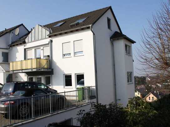 3-Zimmer-Maisonette Wohnung mit Balkon in zentraler Aussichtslage von Bad Honnef-Aegidienberg