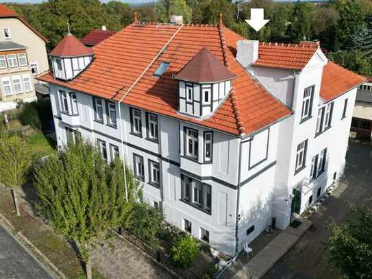 Absolut berechenbar! 115 m² vermieten,142 m² selbst nutzen, 1.269 m² Areal+Garten+Pool+200 m² Garage