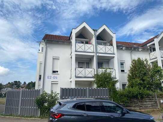 Stilvolle 2,5-Zimmer-Maisonette-Wohnung mit Balkon und Einbauküche in Sindelfingen/Hinterweil