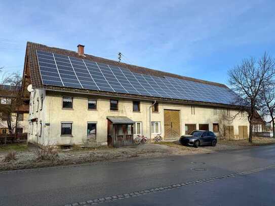 Älteres ehemaliges Bauernhaus in Ungerhausen nahe Flughafen Memmingen zu vermieten