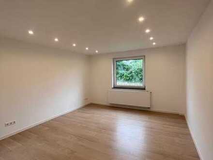 Kernsanierte 3 Zimmer Wohnung, im Erstbezug in ruhiger Lage von Detmold (Pivitheide)