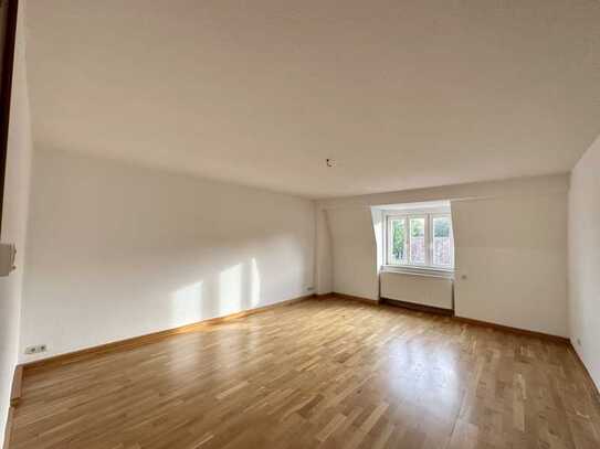 Großzügige 3-Raumwohnung mit Einbauküche zu vermieten