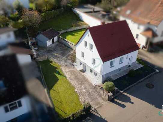 Kernsaniertes Einfamilienhaus mit großem Garten