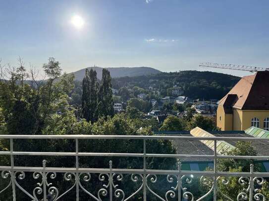 4-Zimmer-Wohnung mit Balkon und Einbauküche in Baden-Baden