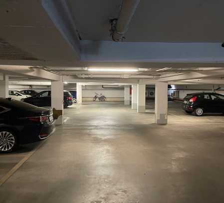 Garagenstellplatz in Toplage zu Vermieten