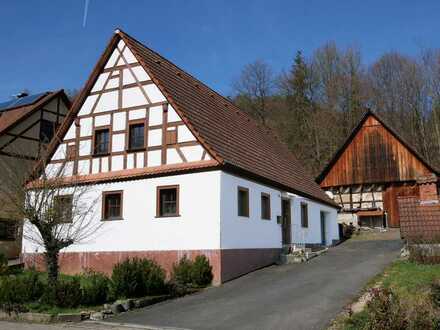 Denkmalgeschütztes Bauernhaus mit Scheune in Unterleinleiter
