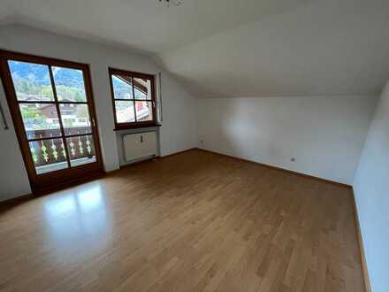 Geräumige Maisonette Wohnung in schöner Ruhelage