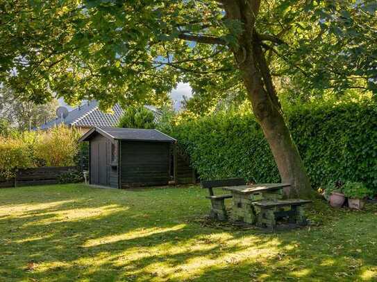 Charmanter Bungalow mit großem Garten und Vollkeller