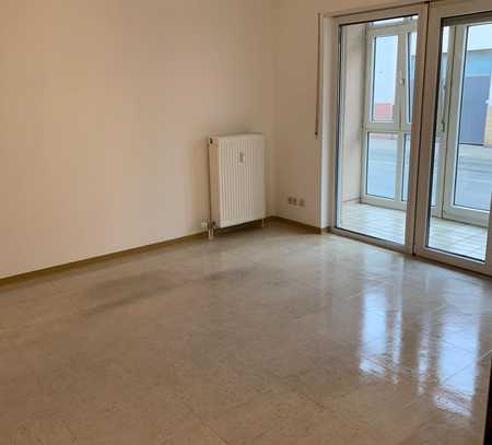 Barrierefreie 2-Zimmer-Wohnung in Eppelheim – ab 60. Jahre (bzw. Behinderung, betreutes Wohnen)