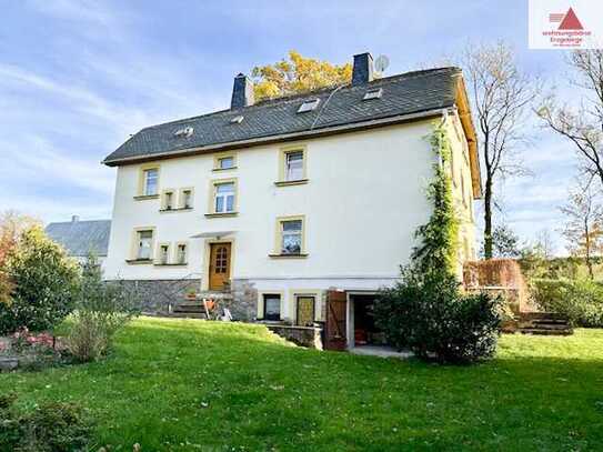 Großes Wohnhaus - Mehrgenerationenhaus - Ladengeschäft im Erdgeschoss - Lengefeld OT Lippersdorf!