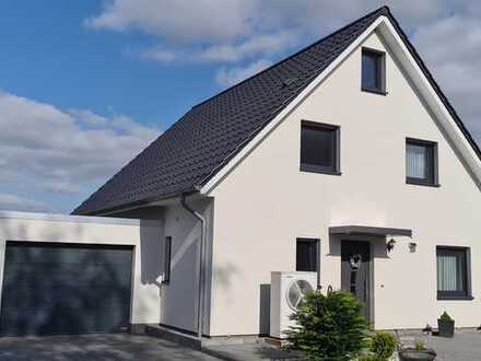 Repräsentatives EFH, Wärmepumpe, A+, Garage, Baujahr 2018