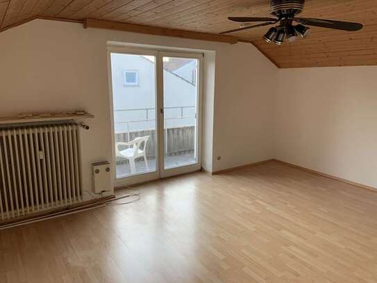 1,5 Zimmer Wohnung mit Balkon in Seehausen/ Murnau ab sofort zu vermieten