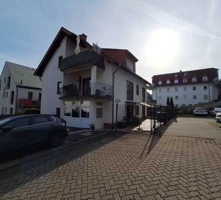 Helle gemütliche 3-Zimmer-Erdgeschoss-Wohnung mit EBK und großer sonniger Terrasse in Nackenheim