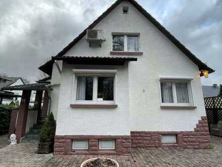 Exklusive Erbpacht-Rarität -Charmantes Einfamilienhaus an der idyllischen Waldgrenze der Rosenhöhe
