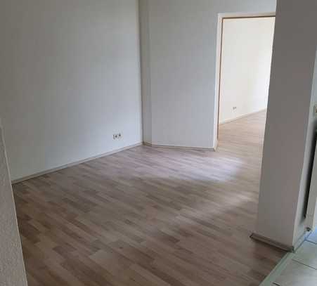 350 € - 38 m² - 2.0 Zi.