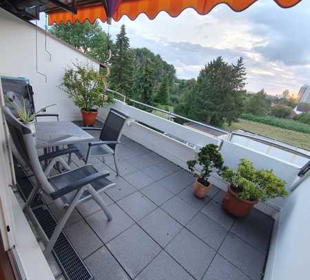 Exklusive 3-Raum-DG-Wohnung mit Balkon in Dortmund