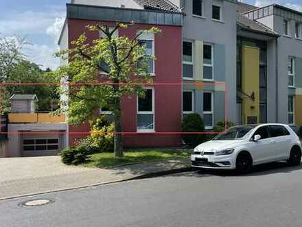 3 Zimmer-Terrassenwohnung mit eigenem Garten und Einbauküche in Dormagen