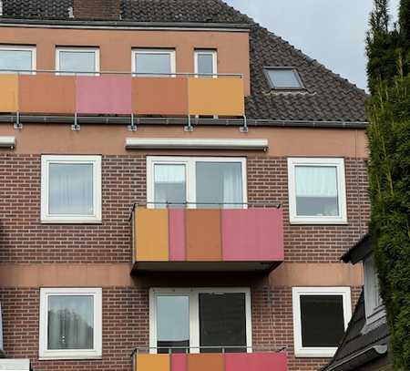 Erstbezug nach Sanierung mit Balkon: Schöne 3-Zimmer-Wohnung mit geh. Innenausstattung in Geldern