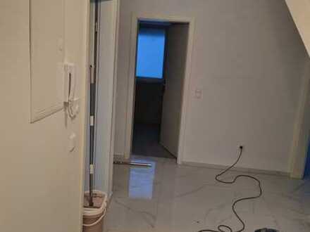 Freundliche 3-Zimmer-Wohnung Neubau mit gehobener Innenausstattung in Bad König