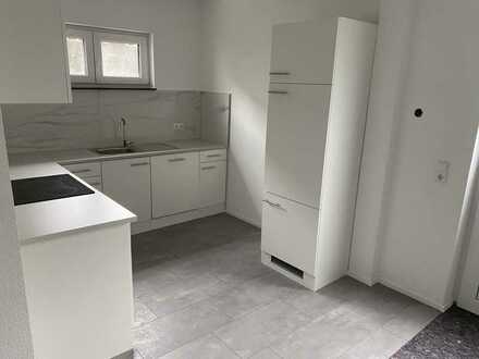 Neuwertige Wohnung mit zwei Zimmern und EBK in Abstatt-Happenbach