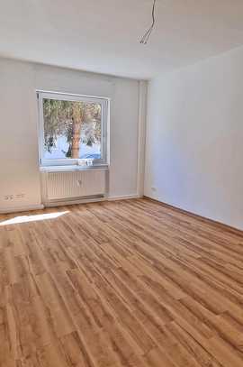 6541 - Sanierte 3-Zimmerwohnung mit Balkon nähe Fliederplatz!