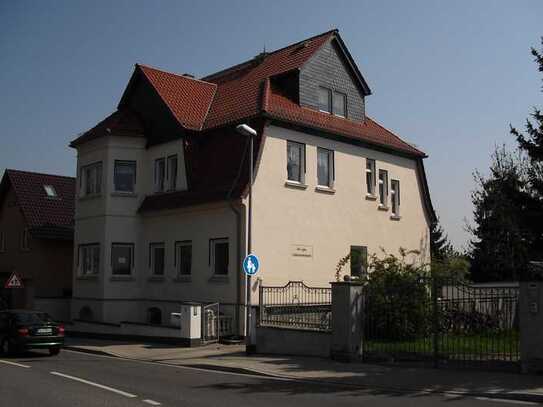 Helle und freundliche Wohnung in Villa Elbblick ab sofort zu vermieten