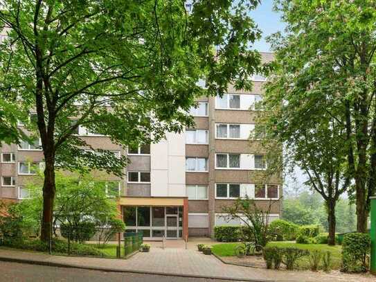 Gut vermietete 4-Zi.-ETW mit Loggia und TG-Stellplatz am ruhigen Stadtrand