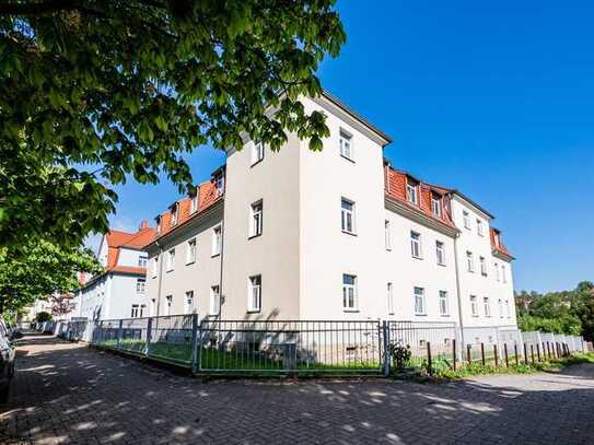 Frisch renovierte und modernisierte Altbauwohnung im beliebten Dresdner Süden.