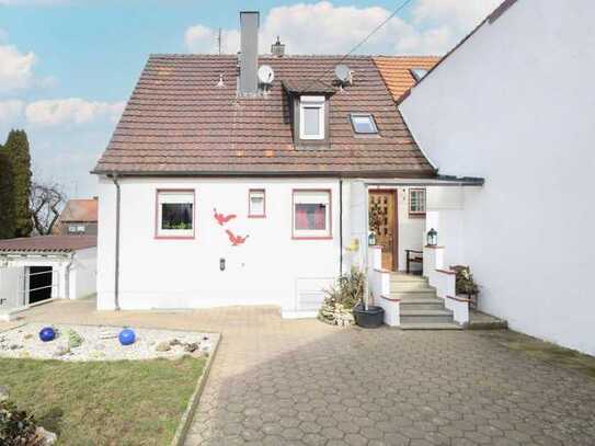 Sofort wohlfühlen: 5-Zi.-DHH in Uffenheim