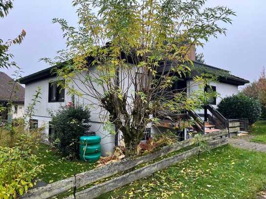 Wohnen und Schlafen auf einer Ebene! Bungalow mit Einliegerwohnung in Königsbronn-Zang zu verkaufen.