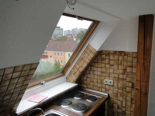 Geschmackvolle 2-Zimmer-Dachgeschosswohnung in Nürnberg