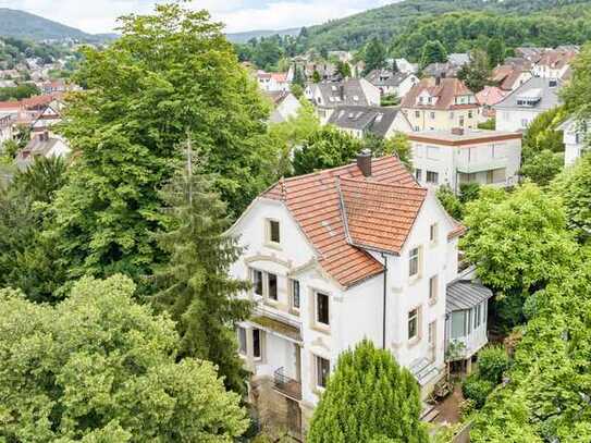 Zeitlose Altbauvilla mit idyllischem Garten