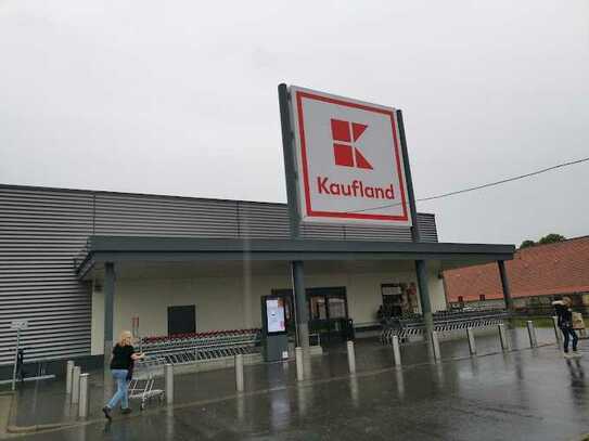 Attraktive 128 m² große Handelsfläche im Kaufland Einbeck provisionsfrei zu vermieten