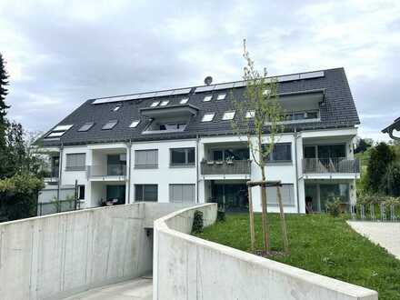 Neuwertige 4-Raum-Wohnung mit Terrasse und Einbauküche in Lindau