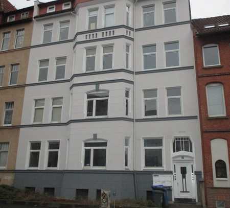 Schöne Dachgeschosswohnung auf 61 qm, EBK, Laminat
