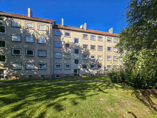 Erdgeschoss Wohnung mit großem Balkon in guter Lage von Lebenstedt!