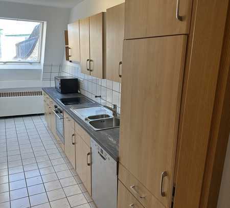 3 Zimmer DG Wohnung Stuttgart, Nähe Marienplatz zu vermieten