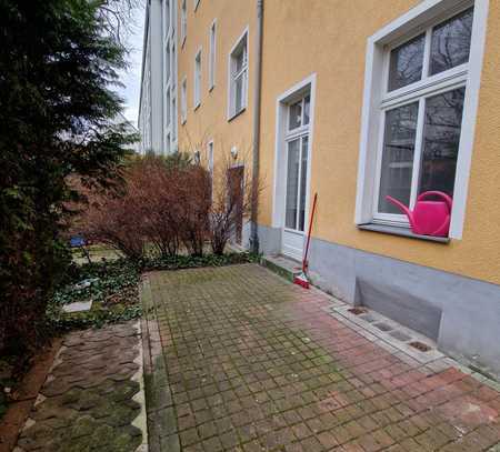 3-Zimmer-Altbauwohnung mit Terrasse; befristet bis 31.12.2029