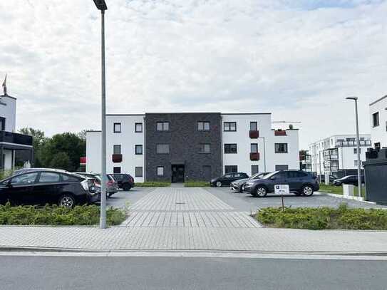 Hochwertige 4-Zimmer-Wohnung mit Terrasse, Gartenanteil und Stellplatz