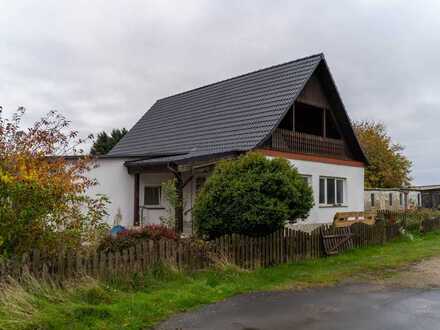 Keine Provision: Frisch renoviertes Einfamilienhaus mit großem Grundstück