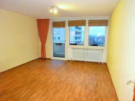 Schönes, ruhig gelegenes 1-Zimmer-Apartment mit Single-Küche in Erlangen-Bruck