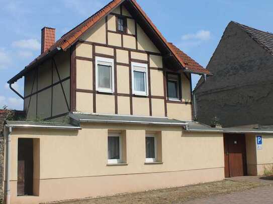 Günstiges 3-Raum-Einfamilienhaus in Schkopau