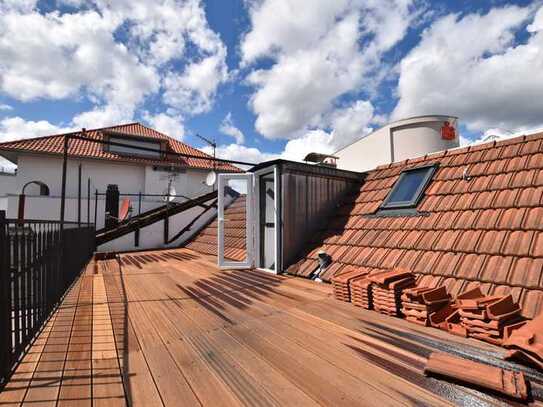 In mitten der City...Wohnen mit toller Dachterrasse!