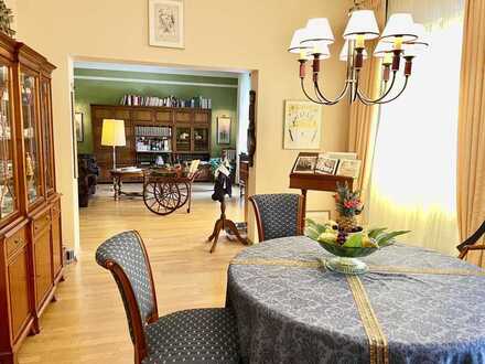 Exklusive Kapitalanlage - 3 Zimmer Wohnung in historischer Stadtvilla