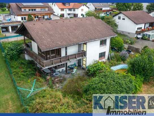 Haus mit viel Platz und toller Aussicht. Ideal für mehrere Generationen oder große Familien.