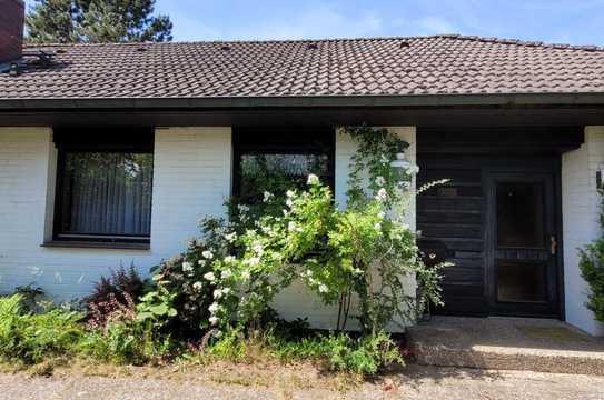 4-Zimmer-Einfamilienhaus mit Potenzial auf XL-Grundstück - Klein Pampau bei Büchen